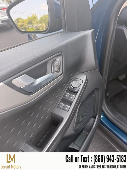 2020 Ford Escape SE - Photo 2