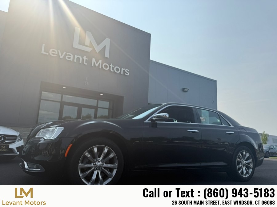 2018 Chrysler 300