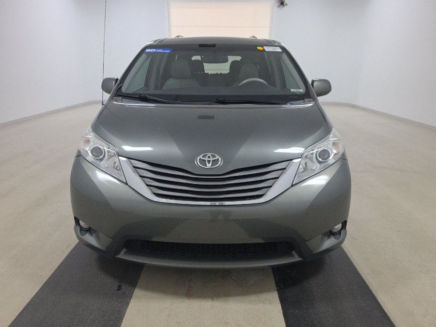 2014 Toyota Sienna Q grade