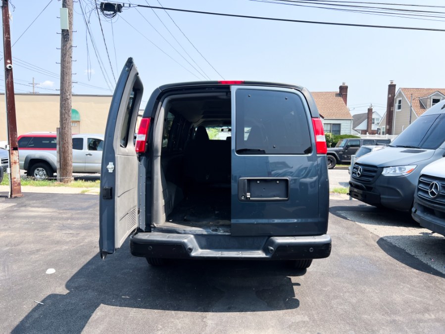 2019 Chevrolet Express Passenger LS - Photo 68