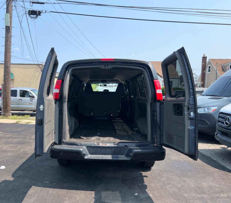 2019 Chevrolet Express Passenger LS - Photo 70