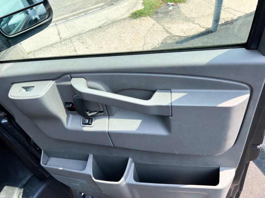 2019 Chevrolet Express Passenger LS - Photo 18