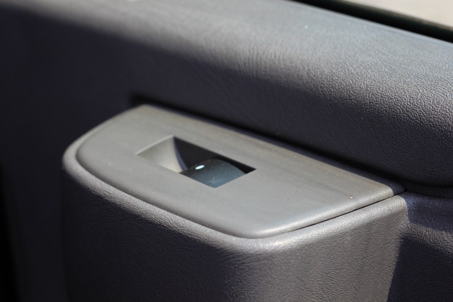 2019 Chevrolet Express Passenger LS - Photo 19