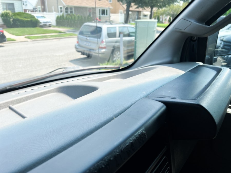 2019 Chevrolet Express Passenger LS - Photo 44