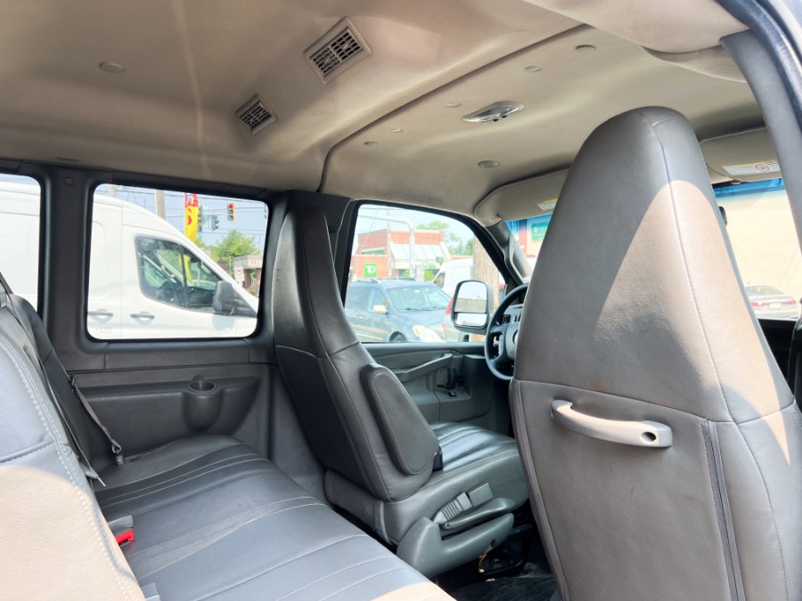 2019 Chevrolet Express Passenger LS - Photo 61