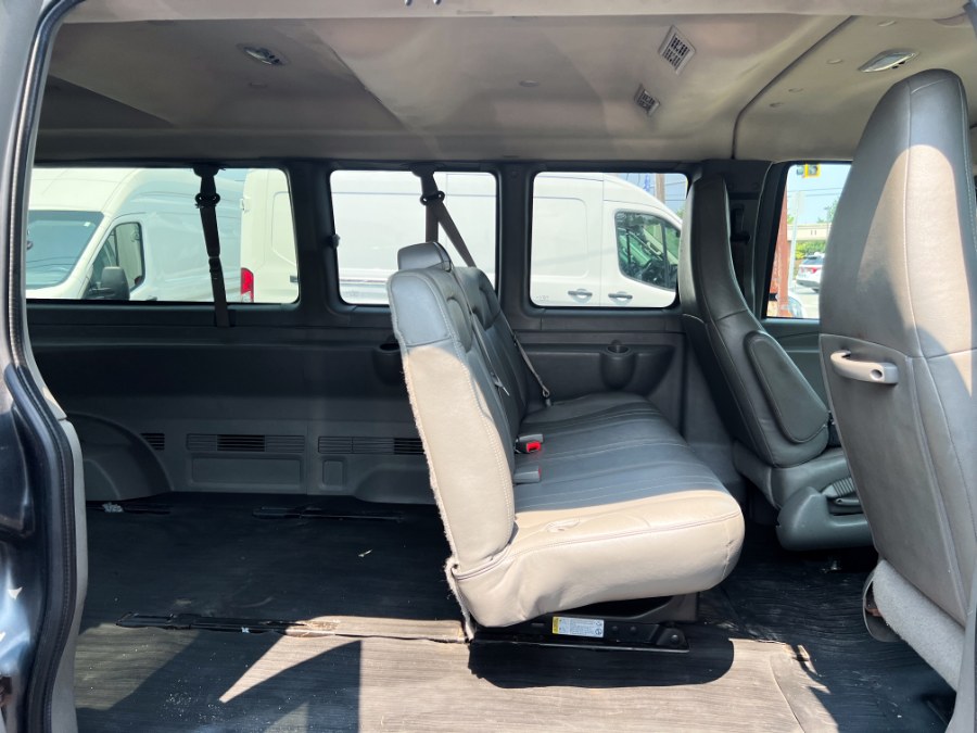 2019 Chevrolet Express Passenger LS - Photo 60