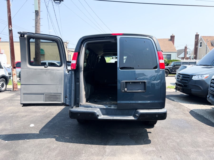 2019 Chevrolet Express Passenger LS - Photo 71