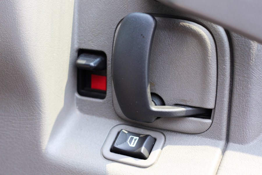 2019 Chevrolet Express Passenger LS - Photo 20