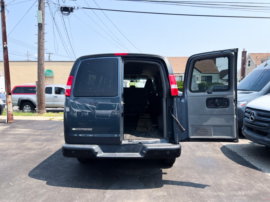 2019 Chevrolet Express Passenger LS - Photo 72