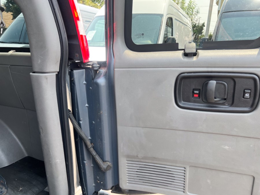 2019 Chevrolet Express Passenger LS - Photo 77