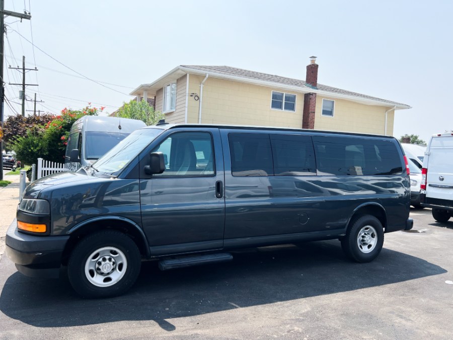 2019 Chevrolet Express Passenger LS - Photo 6