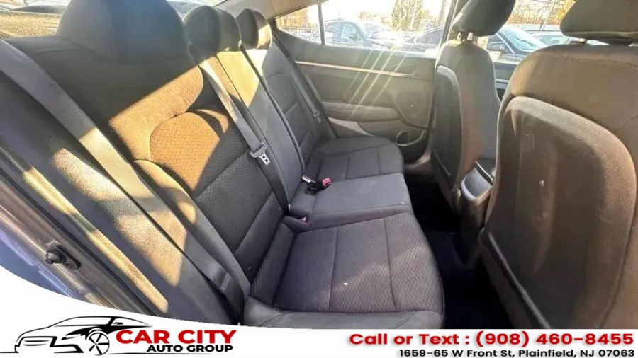 2020 Hyundai Elantra SEL - Photo 10