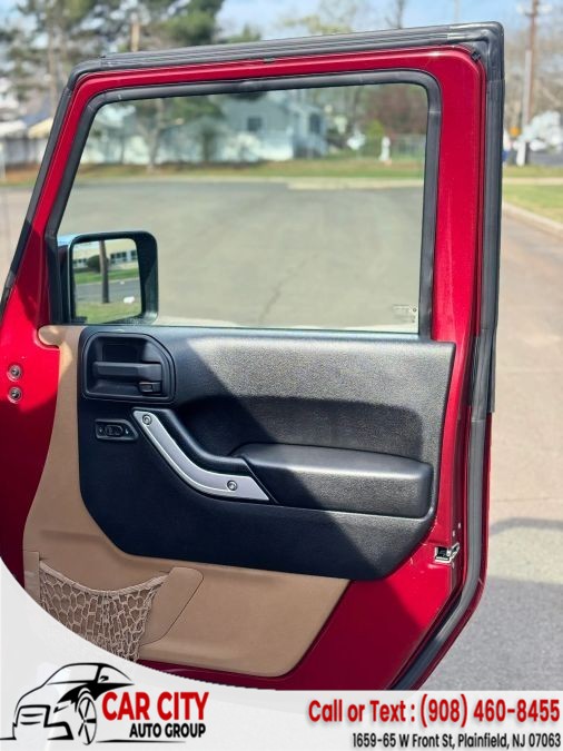 2013 Jeep Wrangler Unlimited Sahara - Photo 56