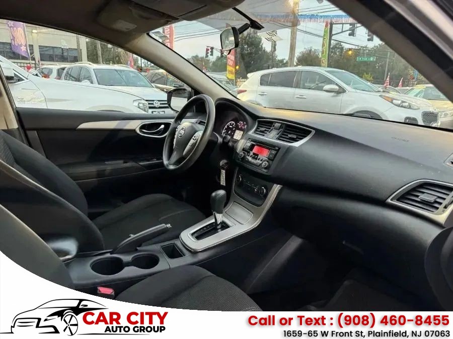 2015 Nissan Sentra S - Photo 18
