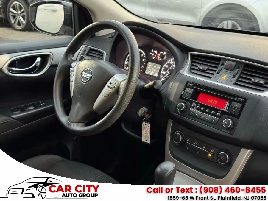 2015 Nissan Sentra S - Photo 22