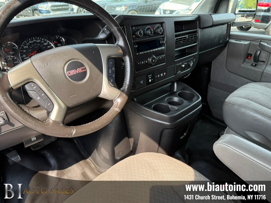 2019 GMC Savana Cargo Work Van - Photo 10
