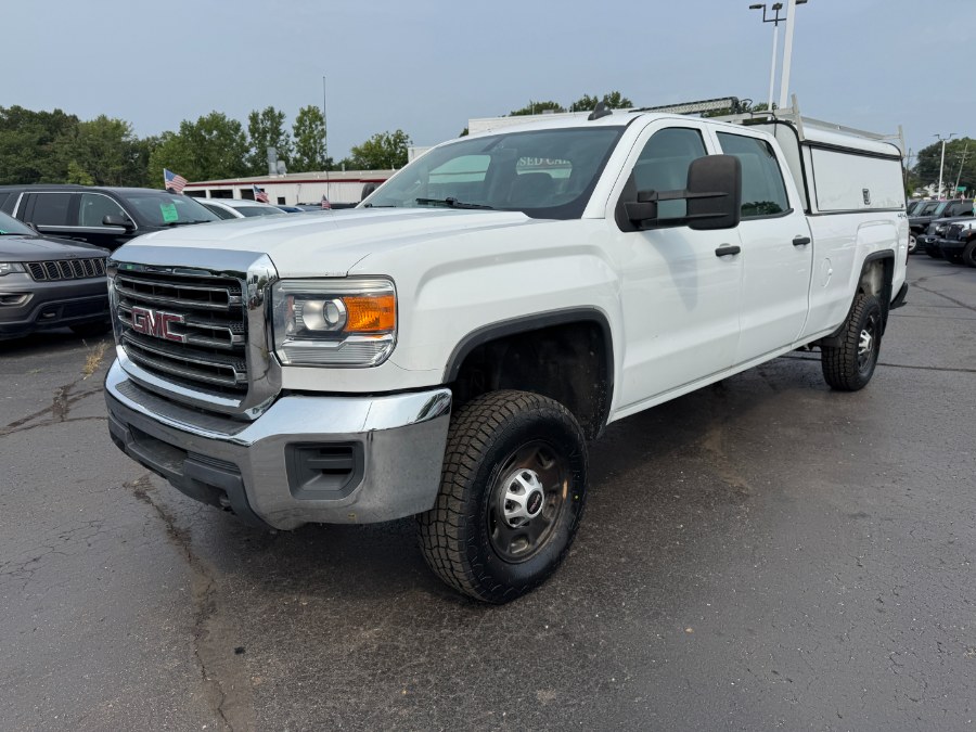 Used 2015 GMC Sierra 2500HD in Ortonville, Michigan | Marsh Auto Sales LLC. Ortonville, Michigan