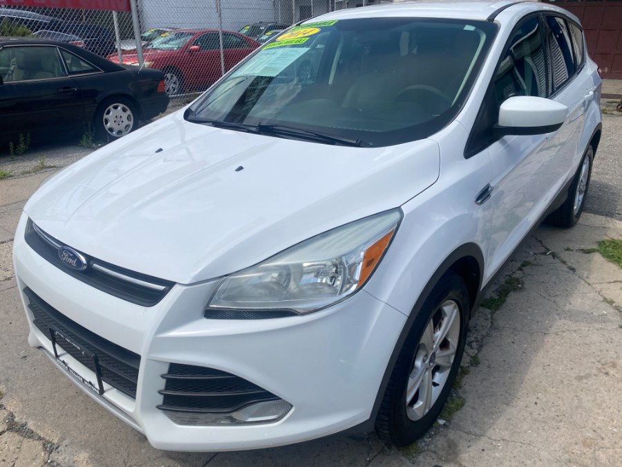 Used 2014 Ford Escape in Middle Village, New York | Middle Village Motors . Middle Village, New York