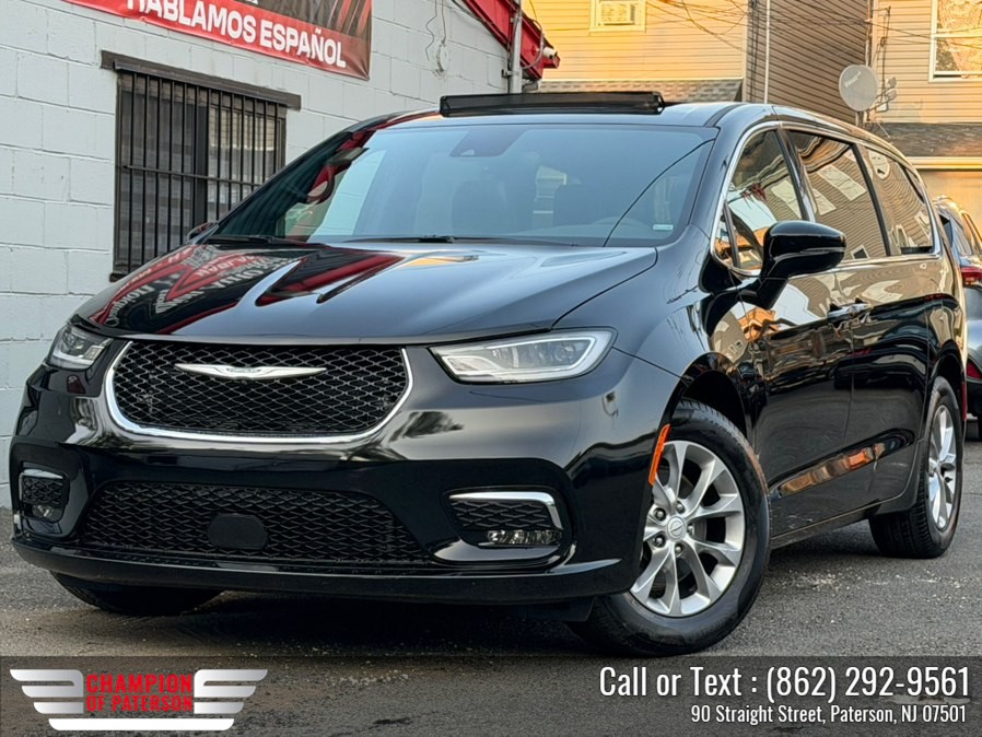 Used 2026 Chrysler Pacifica in Paterson, New Jersey | Champion of Paterson. Paterson, New Jersey