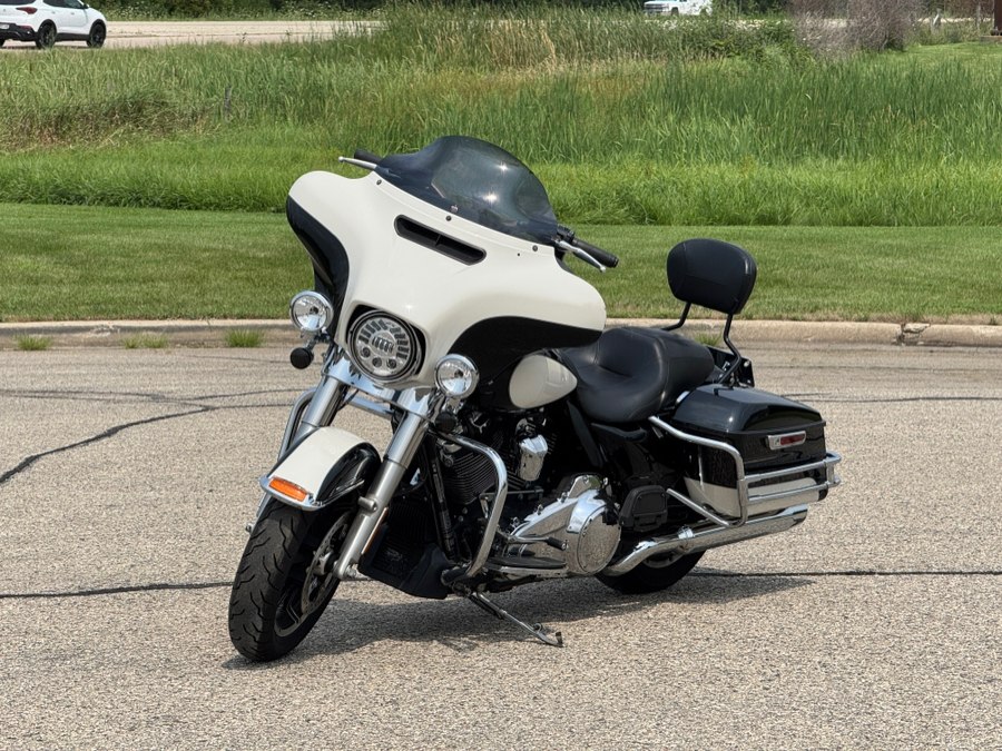 Used 2017 Harley Davidson Electra Glide in Darien, Wisconsin | Geneva Motor Cars. Darien, Wisconsin