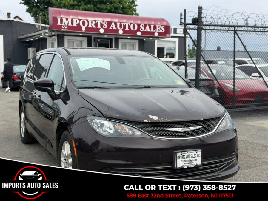 Used 2017 Chrysler Pacifica in Paterson, New Jersey | Imports Auto Sales. Paterson, New Jersey