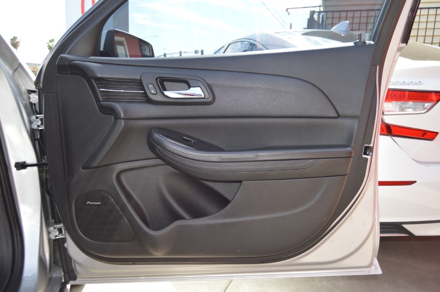 2015 Chevrolet Malibu 2LT - Photo 15