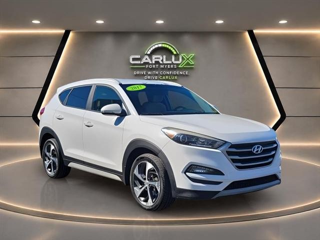 Used 2017 Hyundai Tucson in Fort Myers, Florida | Carlux Fort Myers. Fort Myers, Florida