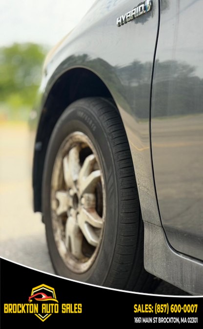 2012 Toyota Prius Three - Photo 18