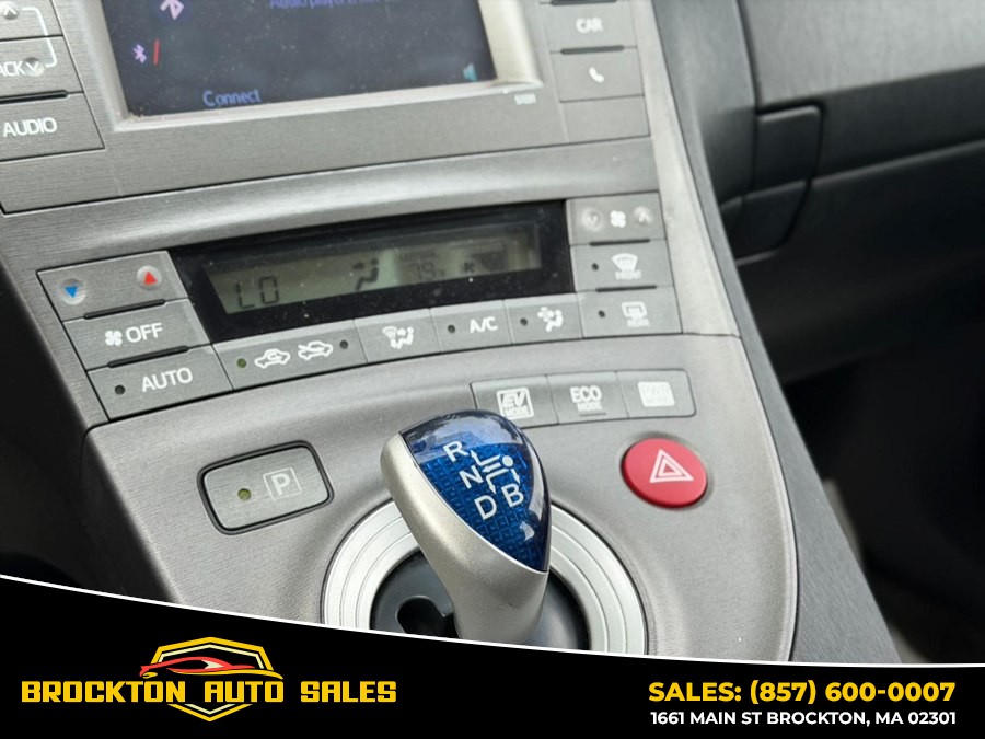 2012 Toyota Prius Three - Photo 10