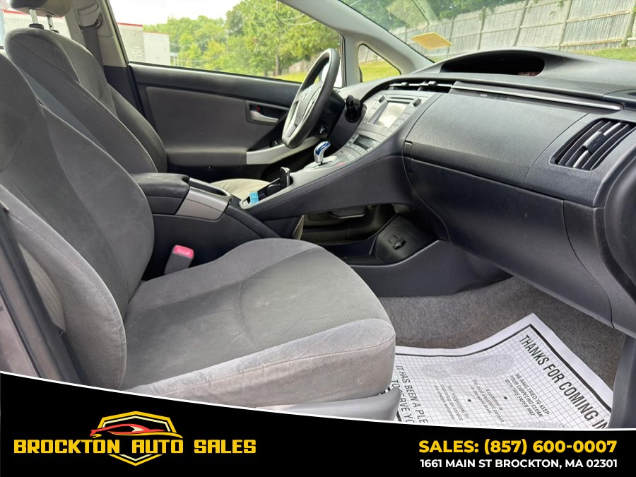 2012 Toyota Prius Three - Photo 12