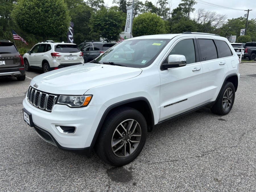 Used 2021 Jeep Grand Cherokee in West Islip, New York | Limitless Motors. West Islip, New York