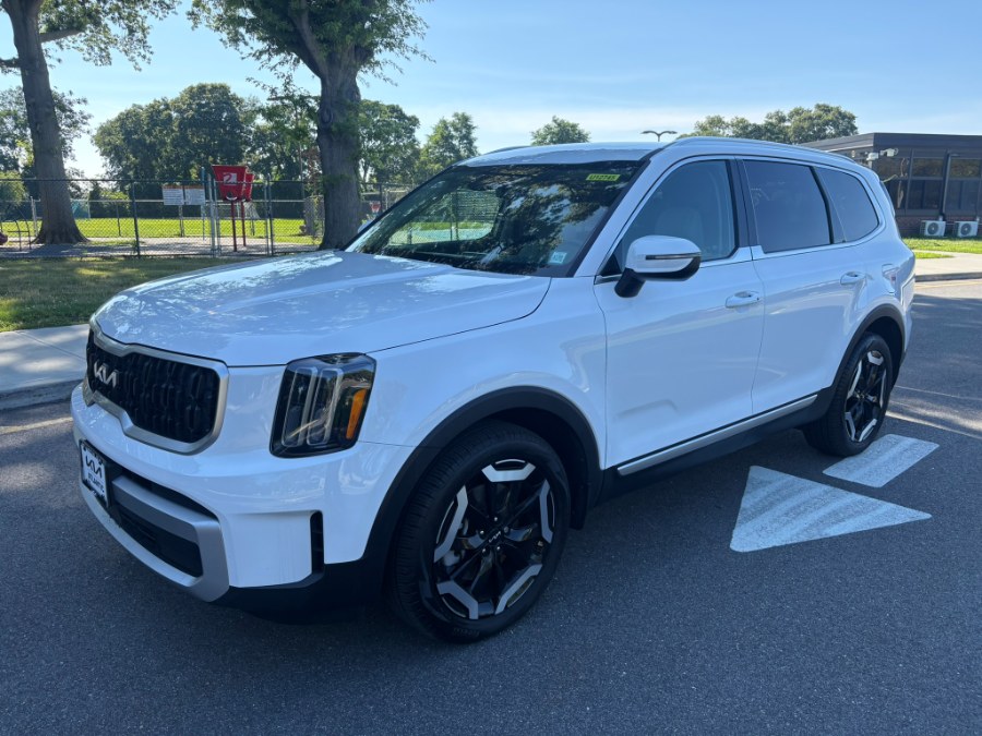 Used 2025 Kia Telluride in West Islip, New York | Limitless Motors. West Islip, New York
