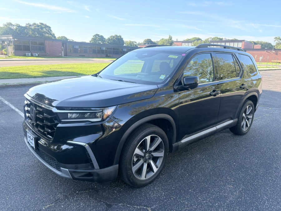 Used 2024 Honda Pilot in West Islip, New York | Limitless Motors. West Islip, New York