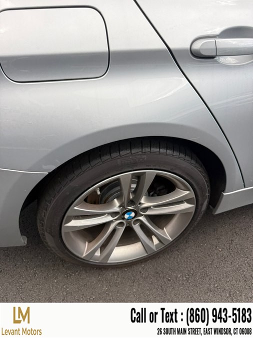 2017 BMW 3 Series 330i - Photo 17