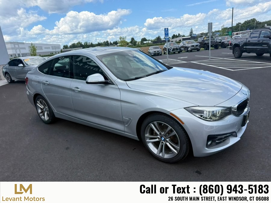 2018 BMW 3 Series 330i - Photo 9