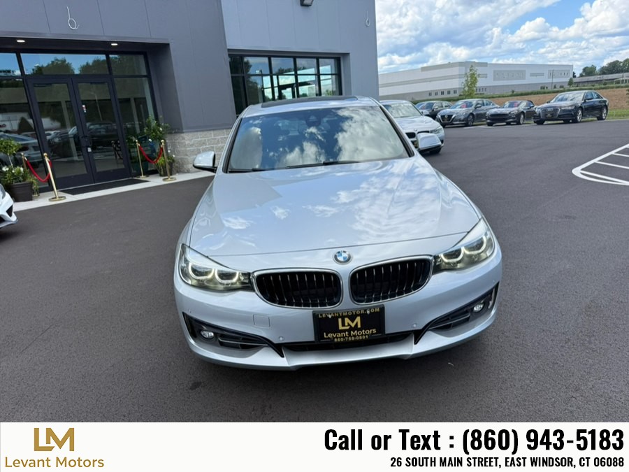 2018 BMW 3 Series 330i - Photo 6