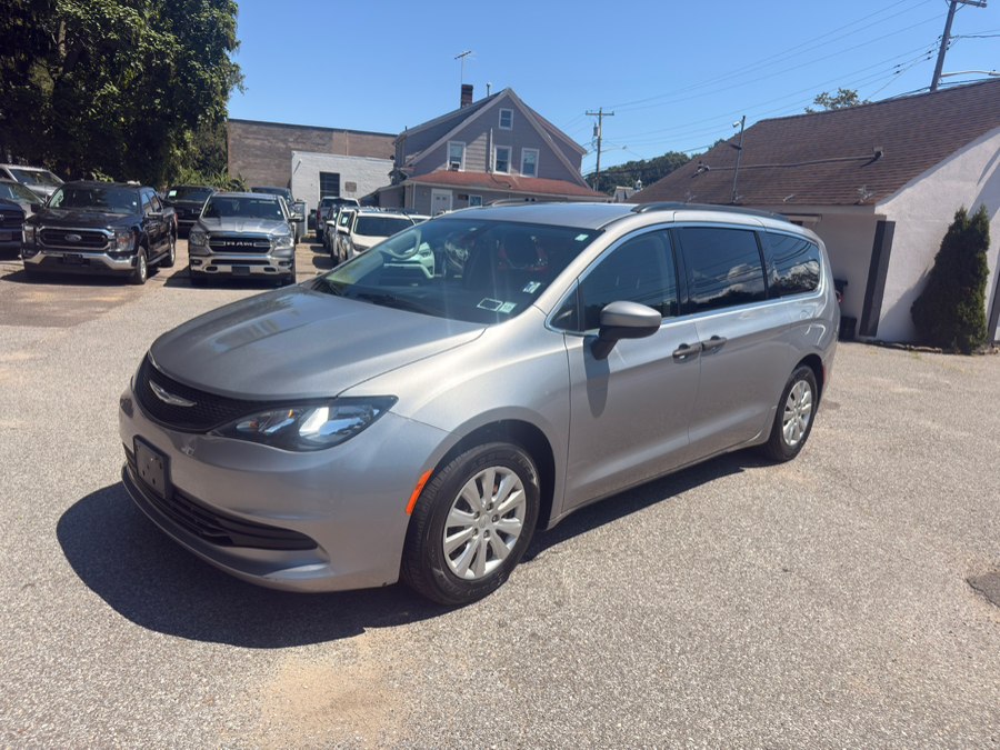 Used 2020 Chrysler Voyager in Huntington Station, New York | Huntington Auto Mall. Huntington Station, New York