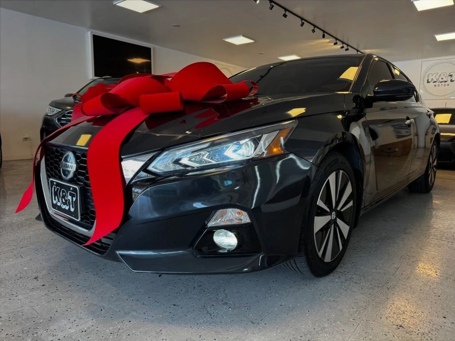 Used 2019 Nissan Altima in Santa Ana, California | K&T Motor LLC. Santa Ana, California