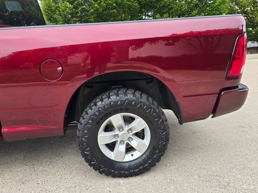 2019 Ram 1500 Classic Express 4x4 Quad Cab 6''4" Box - 9