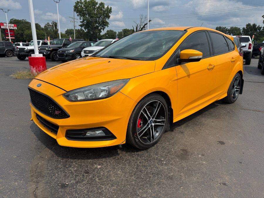 Used 2015 Ford Focus in Ortonville, Michigan | Marsh Auto Sales LLC. Ortonville, Michigan