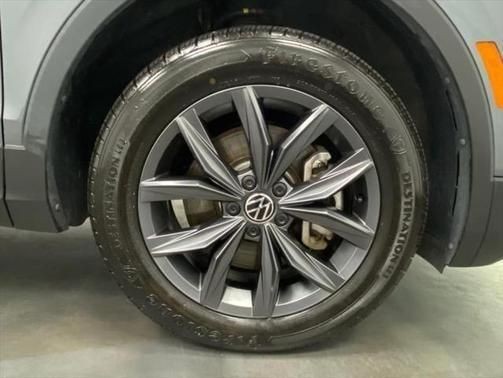 2023 Volkswagen Tiguan SE - Photo 16