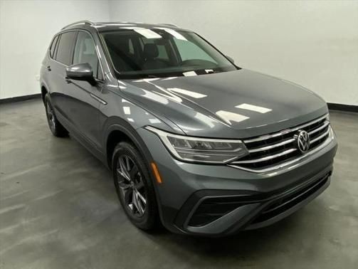 2023 Volkswagen Tiguan SE - Photo 8