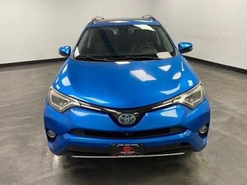 2017 Toyota RAV4 Limited - Photo 6