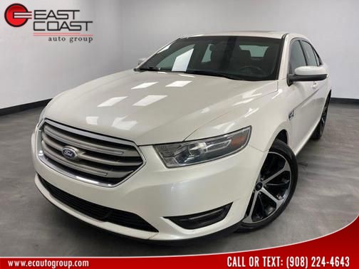 2015 Ford Taurus