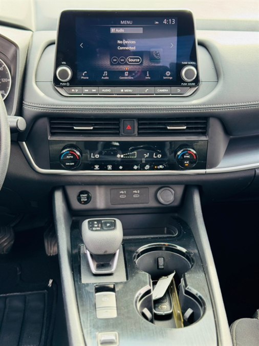 2024 Nissan Rogue SV - Photo 12