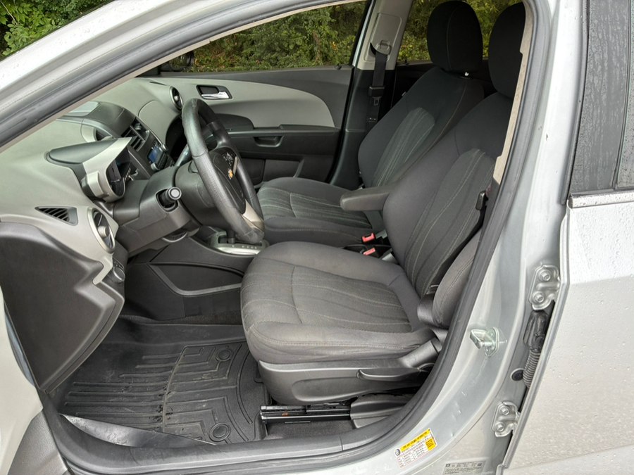 2013 Chevrolet Sonic LT - Photo 7