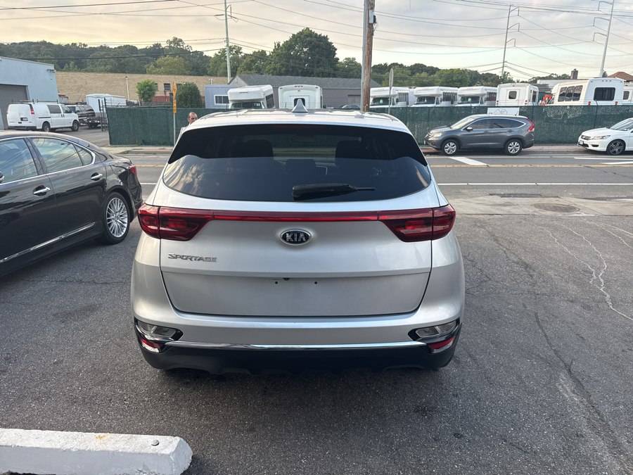 2020 Kia Sportage LX - Photo 9