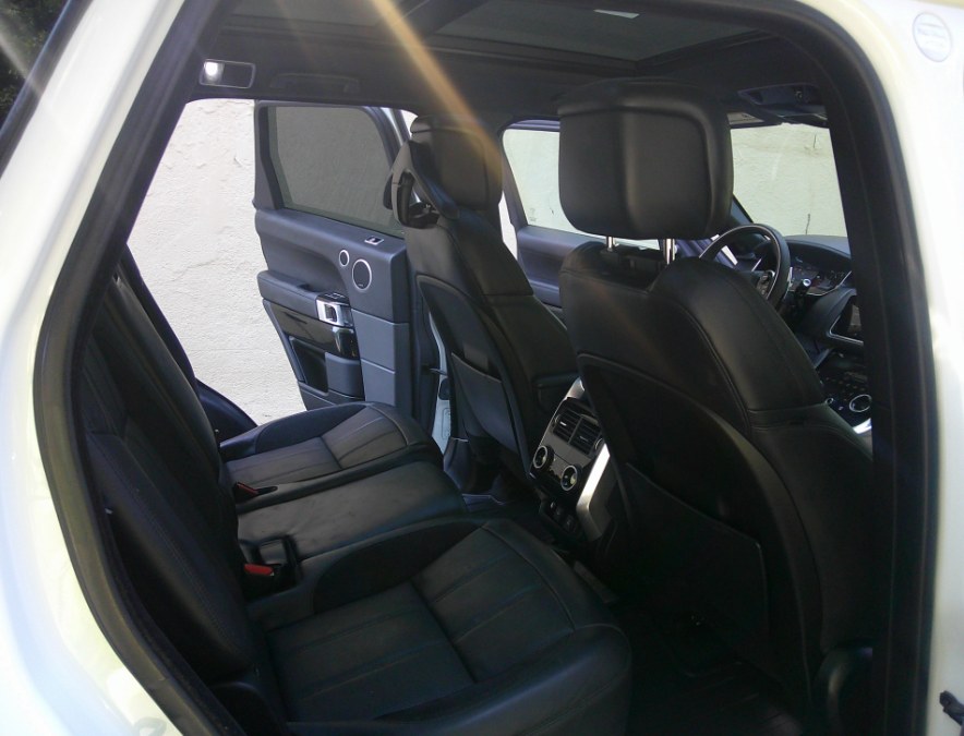 2019 Land Rover Range Rover Sport - $24,977