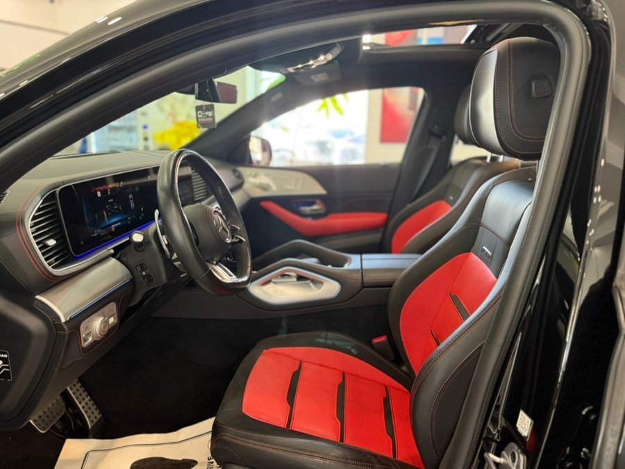 Used 2025 Mercedes-Benz GLE in Franklin Square, New York | C Rich Cars. Franklin Square, New York