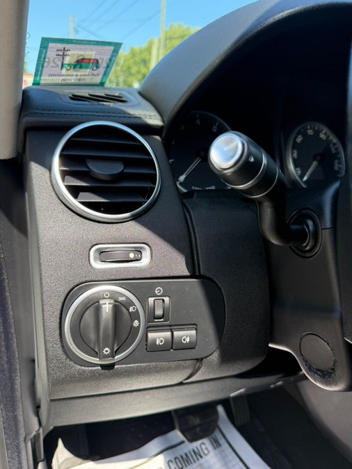 2012 Land Rover LR4 Base - Photo 11